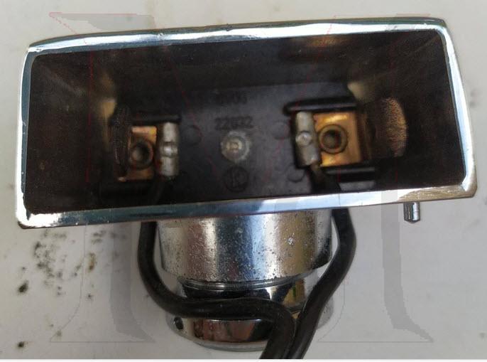 GLOVE BOX LIGHT