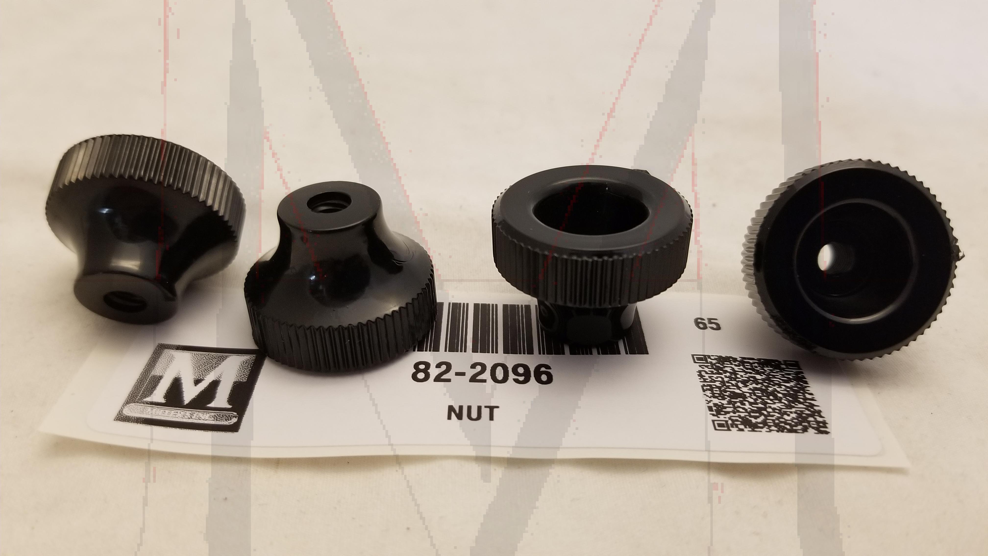 TAIL LAMP RETAINING KNOB